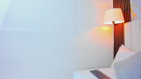 Snapshot of victoriaguzman_ chatting on 05-15-26, 05:09 Victoria online show from 05-15-26, 05:09