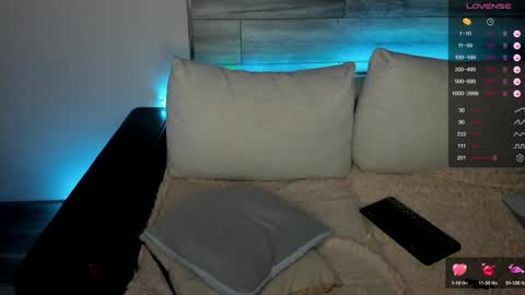 Snapshot of victoriakittty chatting on 02-03-25, 11:36 Victoria online show from 02-03-25, 11:36