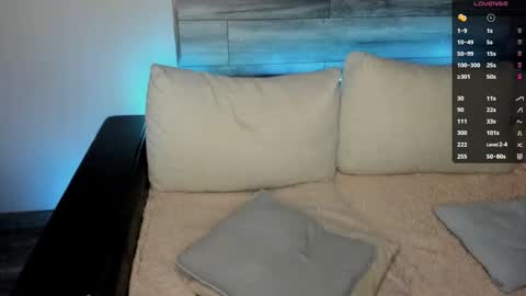 Snapshot of victoriakittty chatting on 09-13-25, 11:37 Victoria online show from 09-13-25, 11:37