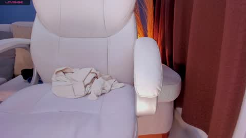 Victoria online show from 12-28-24, 06:06