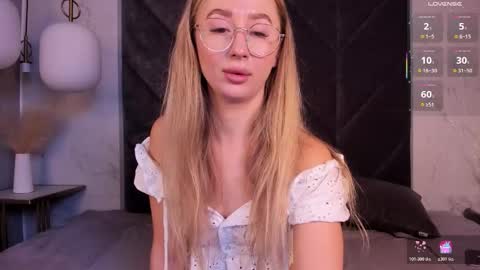 Victoria online show from 11-06-25, 05:52