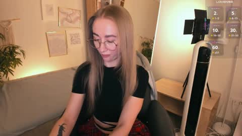 Snapshot of victorialight chatting on 04-08-26, 07:19 Victoria online show from 04-08-26, 07:19