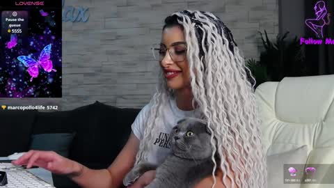 Victoria online show from 12-14-24, 04:34