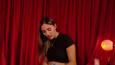 Snapshot of victorianova chatting on 04-21-26, 01:53 VictoriaNova online show from 04-21-26, 01:53