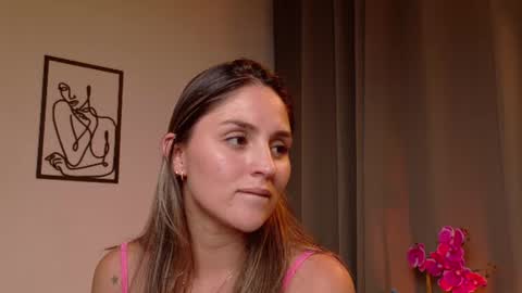 Snapshot of victorianova chatting on 06-11-26, 02:53 VictoriaNova online show from 06-11-26, 02:53