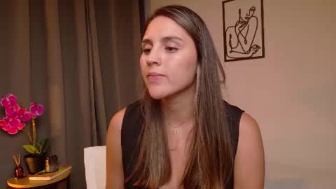 Snapshot of victorianova chatting on 07-02-26, 03:23 VictoriaNova online show from 07-02-26, 03:23
