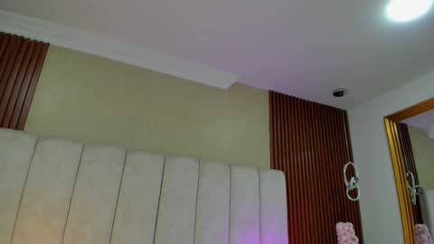 Snapshot of victoriaregia1 chatting on 11-07-25, 11:21 Maria Victoria online show from 11-07-25, 11:21