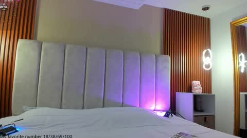 Snapshot of victoriaregia1 chatting on 11-14-25, 12:04 Maria Victoria online show from 11-14-25, 12:04