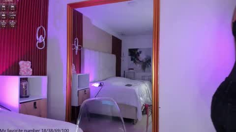 Snapshot of victoriaregia1 chatting on 11-15-25, 11:29 Maria Victoria online show from 11-15-25, 11:29