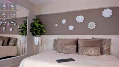 Victoria Shelby  online show from 02-20-26, 11:43