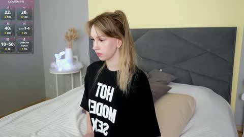 V I C T O R I A online show from 12-18-24, 05:37