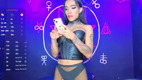 Snapshot of victoriavampire666 chatting on 11-07-25, 06:08 Victoria Vampire online show from 11-07-25, 06:08