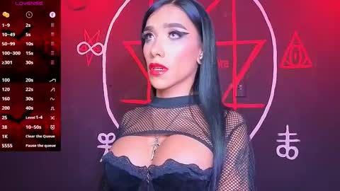 Snapshot of victoriavampire666 chatting on 11-16-25, 03:45 Victoria Vampire online show from 11-16-25, 03:45