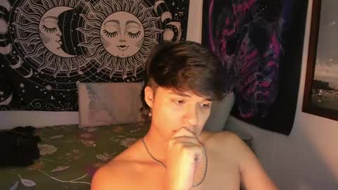 Snapshot of victorino_jhonson chatting on 12-24-24, 03:16 Victorino Jhonson online show from 12-24-24, 03:16