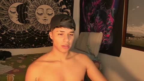 Snapshot of victorino_jhonson chatting on 12-29-24, 08:15 Victorino Jhonson online show from 12-29-24, 08:15