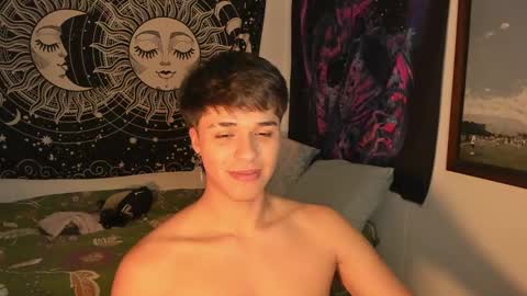 Snapshot of victorino_jhonson chatting on 01-02-25, 11:38 Victorino Jhonson online show from 01-02-25, 11:38