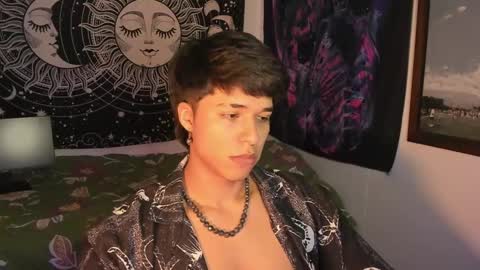 Snapshot of victorino_jhonson chatting on 01-11-25, 04:16 Victorino Jhonson online show from 01-11-25, 04:16