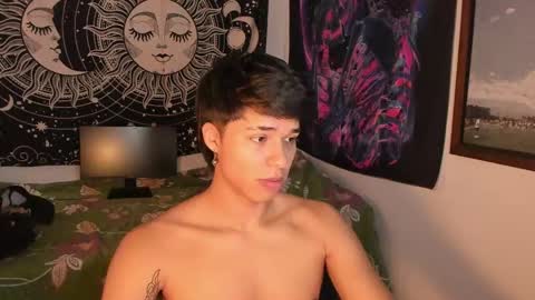 Snapshot of victorino_jhonson chatting on 01-12-25, 05:01 Victorino Jhonson online show from 01-12-25, 05:01