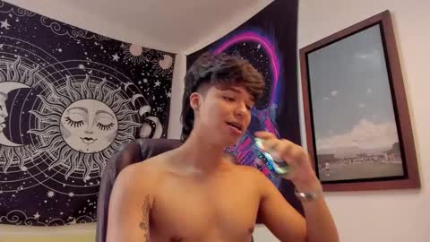 Snapshot of victorino_jhonson chatting on 05-11-26, 02:12 Victorino Jhonson online show from 05-11-26, 02:12