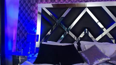 victtoria lee online show from 11-08-25, 01:17