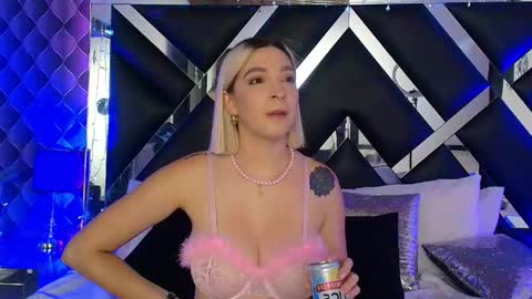 victtoria lee online show from 05-16-26, 08:18