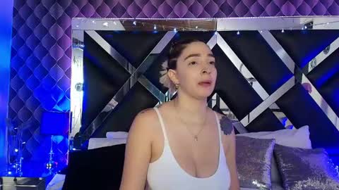 victtoria lee online show from 06-01-26, 07:04