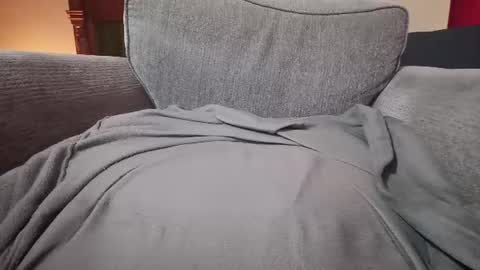 Snapshot of videscent chatting on 08-01-26, 02:27 videscent online show from 08-01-26, 02:27