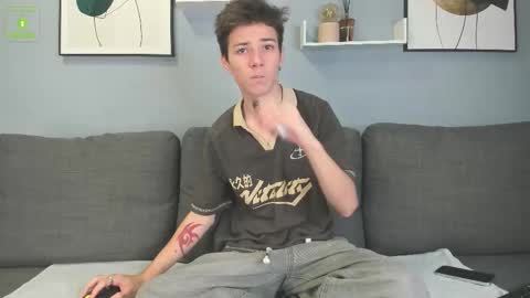 Viego Pattel online show from 10-04-25, 04:27