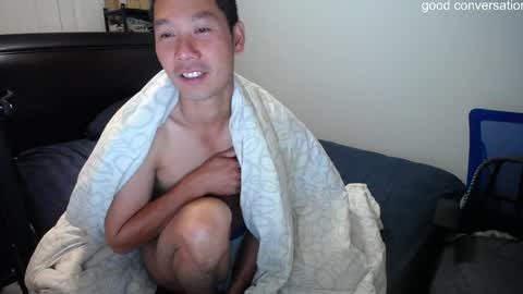Snapshot of vietnamese23 chatting on 05-25-26, 10:10 wonderful online show from 05-25-26, 10:10