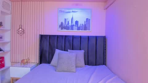 Viiolett online show from 01-22-25, 08:28