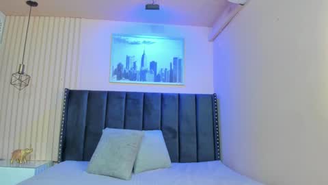 Viiolett online show from 03-08-25, 08:25