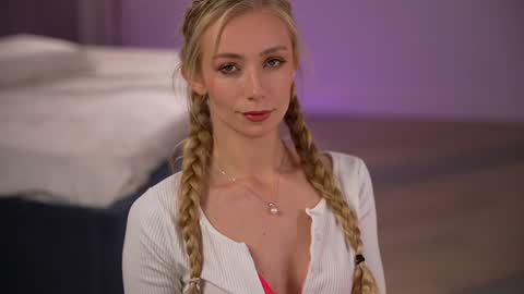 vika54784 online show from 11-07-25, 03:39