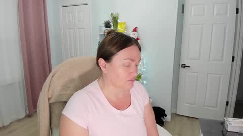 Ukrainian-woman online show from 12-10-24, 12:49