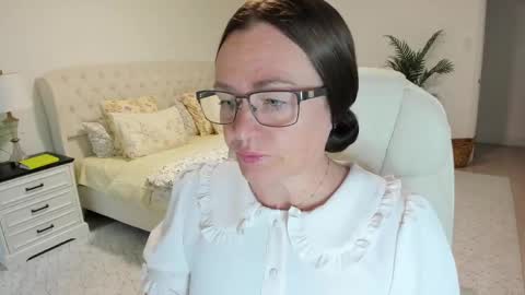 Ukrainian-woman online show from 05-04-26, 11:28