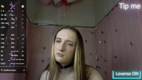 Snapshot of vika_pinakolada chatting on 03-07-25, 12:48 vika pinakolada online show from 03-07-25, 12:48