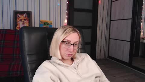 Vika online show from 01-16-26, 01:53