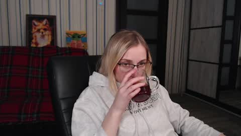 Vika online show from 03-31-26, 07:14