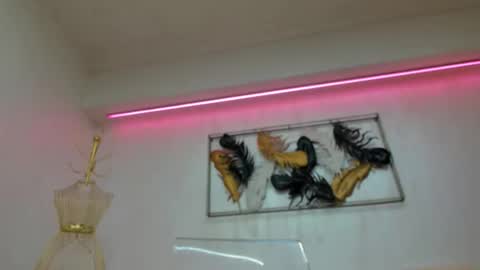 vikafever online show from 10-12-25, 04:11