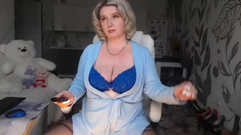 Snapshot of vikaohair chatting on 04-26-26, 08:34 Vikaohair online show from 04-26-26, 08:34