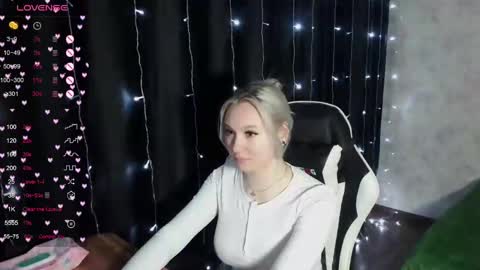 Snapshot of vikapowers chatting on 01-24-25, 08:22 vikapowers online show from 01-24-25, 08:22