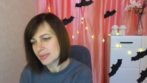 Vika online show from 10-30-25, 05:31