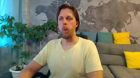 Snapshot of vikingchrisss chatting on 04-19-26, 08:35 vikingchrisss online show from 04-19-26, 08:35