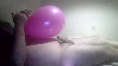 Snapshot of vikingo3333893888 chatting on 05-12-26, 01:19 Vikingo online show from 05-12-26, 01:19