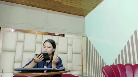 vikiTomson online show from 02-02-26, 12:37