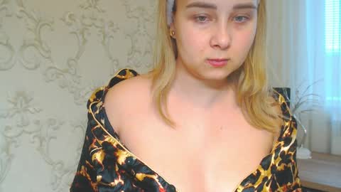 Snapshot of vikiwaitingforyou chatting on 05-17-26, 09:06 Vitoria online show from 05-17-26, 09:06