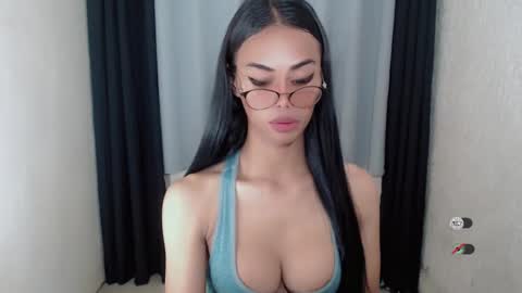 vikkylustfull online show from 02-10-25, 03:03
