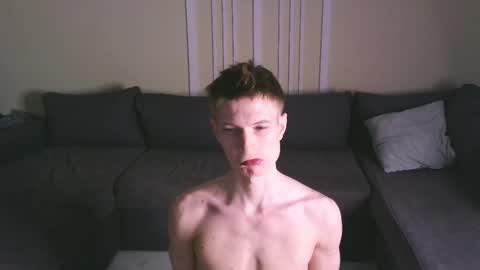 Max online show from 09-19-25, 05:24