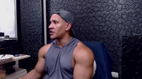 Viktor Herrera online show from 02-22-25, 06:41