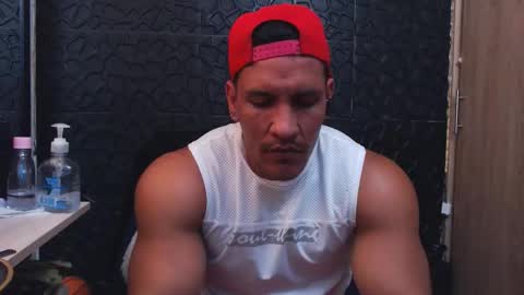 Viktor Herrera online show from 11-11-25, 07:58