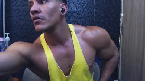 Viktor Herrera online show from 11-22-25, 05:12